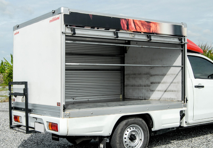 Freight Transport – Roller Shutter Doors