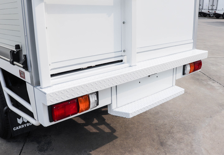 Dry Freight — Roll Up Door